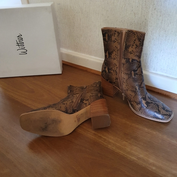 Snake skin boots - Picture 3 of 3